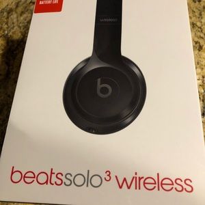 Beats Solo 3 Wireless headphones